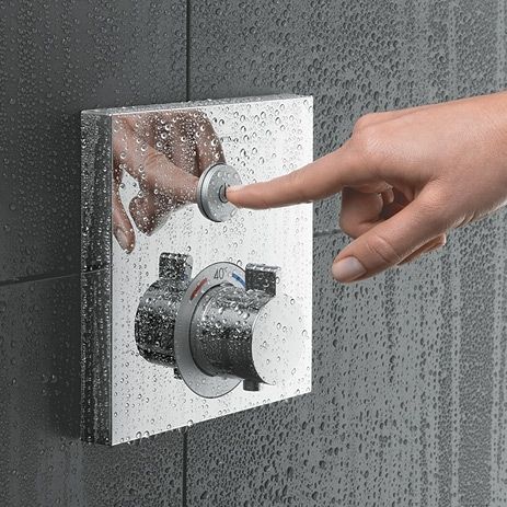 Термостат с запорным вентилем Hansgrohe ShowerSelect 15762000